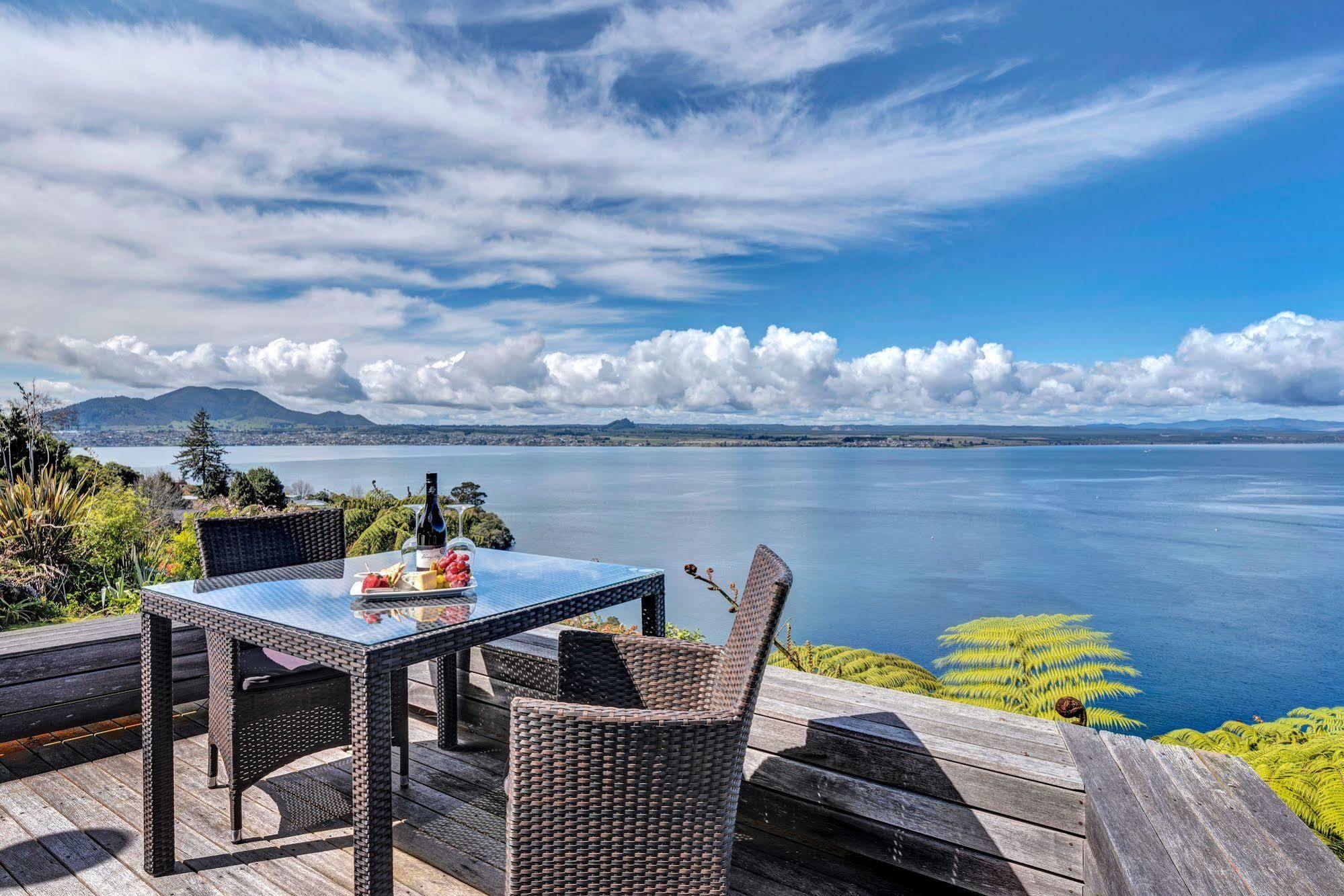Serenity On Wakeman Taupo Eksteriør billede